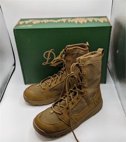 Danner Men's Resurgent 8in Hot Weather Military Boots Size 9.5 EE - Coyote Brown
