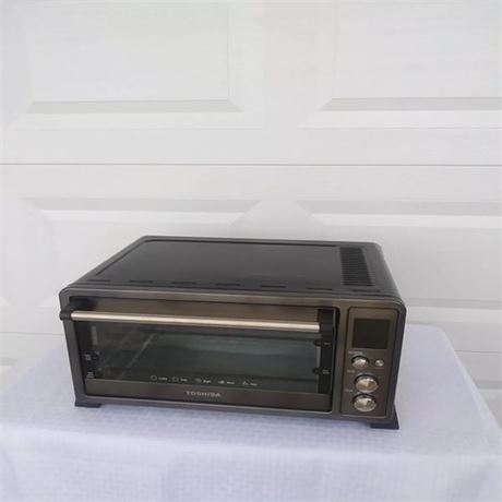 Toshiba Digital Black Stainless 6-Slice Black Convention Toaster Oven AC25CEWCH