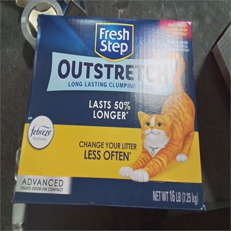 Fresh Step Outstretch Advanced Concentrated Clumping Litter with Febreeze Fresh