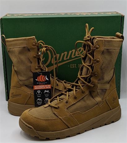 Danner Men's Resurgent 8-Inch Military / Outdoor Boots Coyote Brown Size 9.5 D
