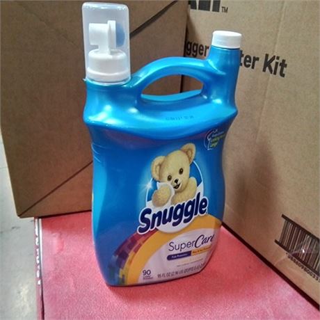 Snuggle SuperCare Liquid Fabric Softener  Lilies and Linen  95 Ounce  90 Loads
