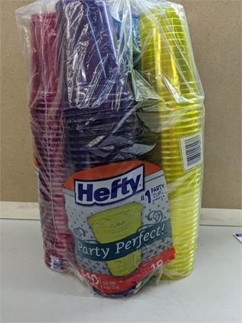 Mostly Full - Hefty Color Cups, 18oz - 140 Count